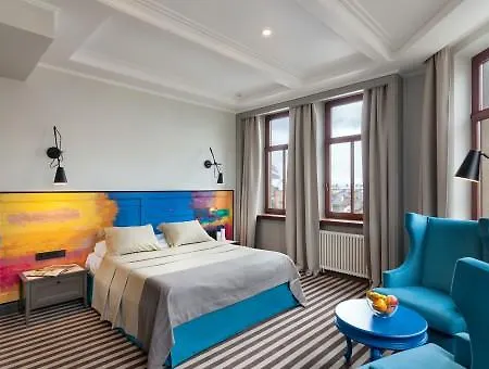 Panorama Hotell 4*